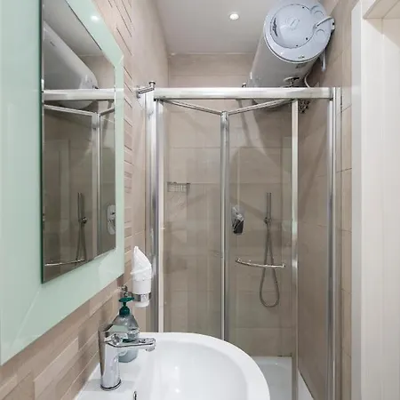 Sea View 2 Bedrooms 2 Bathrooms, 2 Minutes Away From The Sea * سانت جوليان